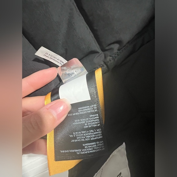 BNWT The North Face light spring jacket - Picture 2 of 4